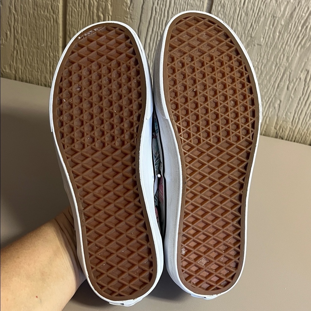 Vans Canvas Shoes Women’s Feathers Print Tropical White | size 8 - Picture 7 of 8